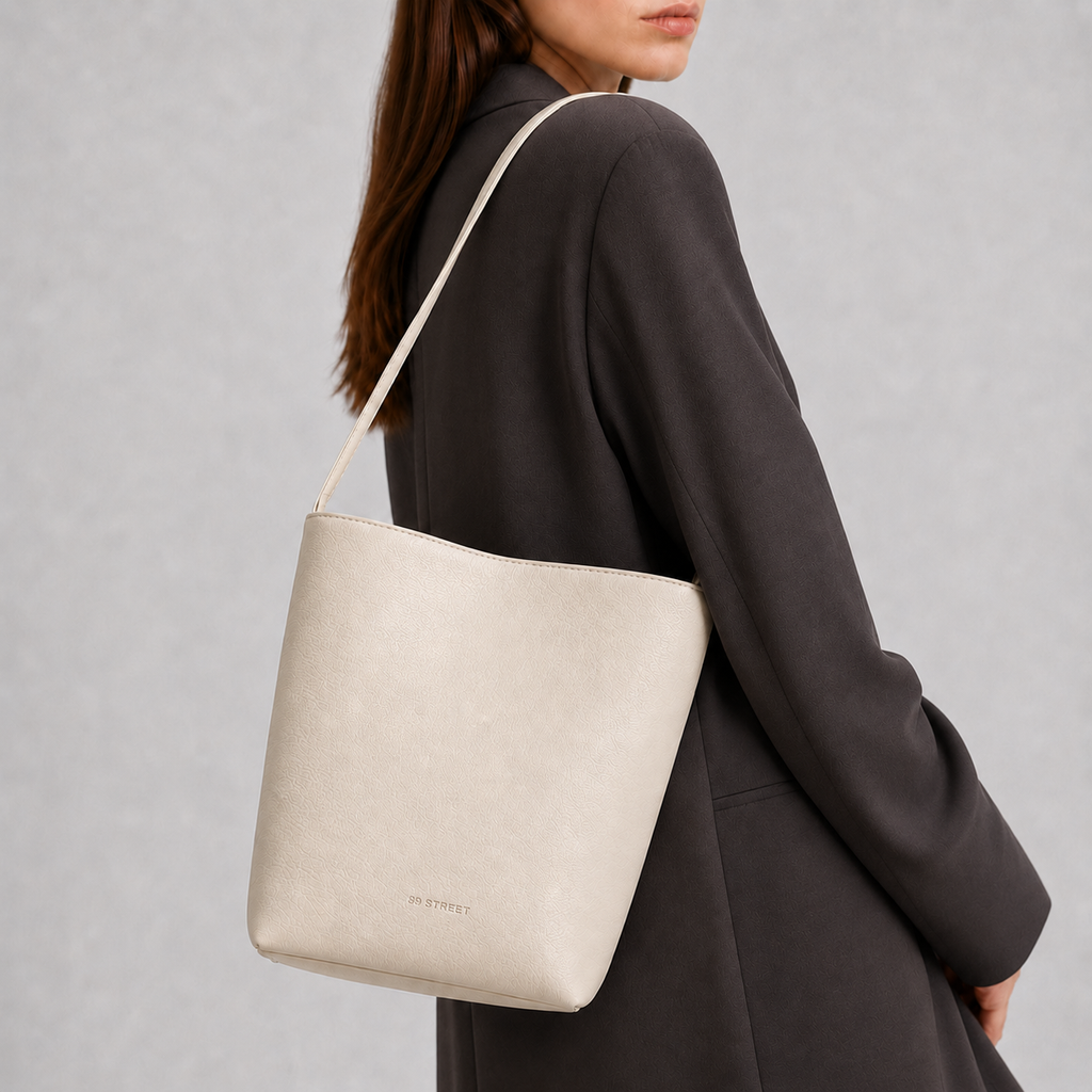 The Corner Bag in Crudo