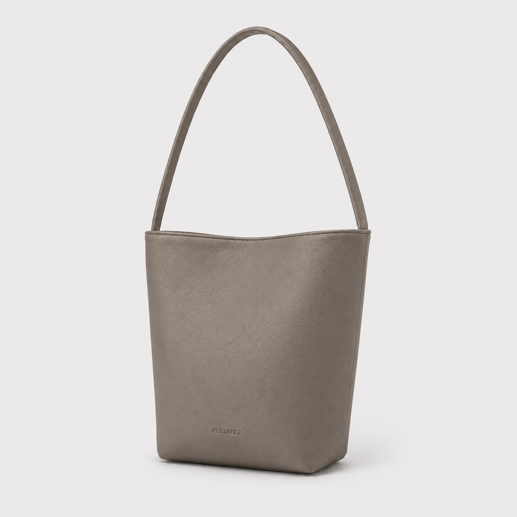 The Corner Bag in Taupé